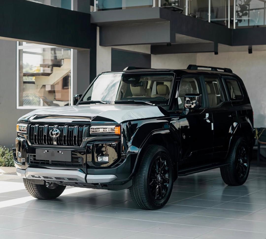 Land Cruiser 300